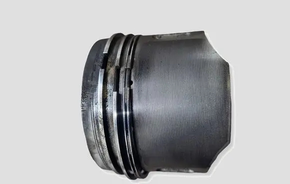Renault Laguna III Piston M9R