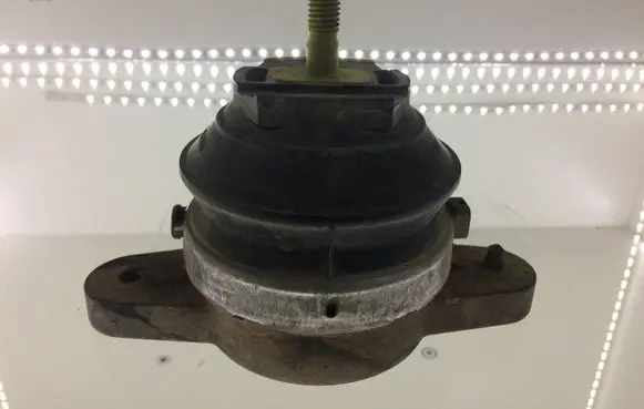 Audi A8 S8 D3 4E Gearbox mount 65398
