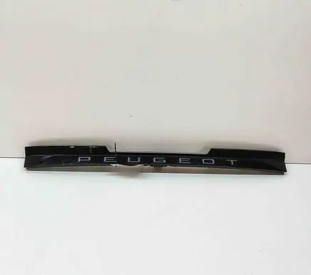 Peugeot 3008 III Tailgate trim 9843297380