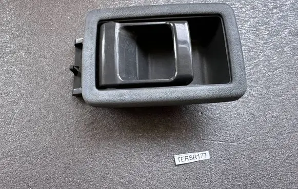 Nissan Terrano Door control unit/module 8067055G03 80682F6102
