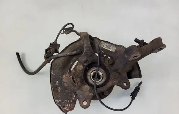 Toyota Avensis T270 Front wheel hub