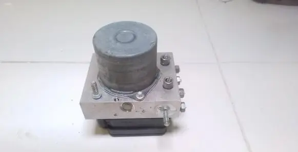 Renault Zoe ABS Pump 476602879R 0265259091