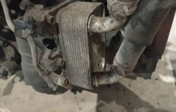 Hyundai ix35 Engine oil radiator