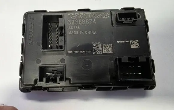 Volvo XC60 Tow bar trailer control unit/module SPEED32386674 32386674