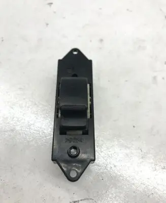 Mitsubishi Outlander Electric window control switch Mr587944