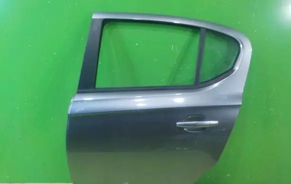 Opel Corsa E Rear door LEWE