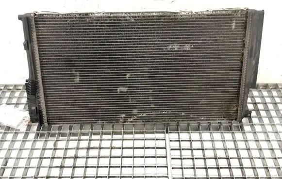 BMW 3 GT F34 Coolant radiator 7618807
