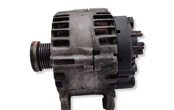 Volkswagen Tiguan Generator/alternator 2608427A