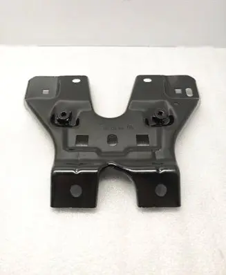 Volkswagen PASSAT B8 Radiator support slam panel bracket 3G0805567A