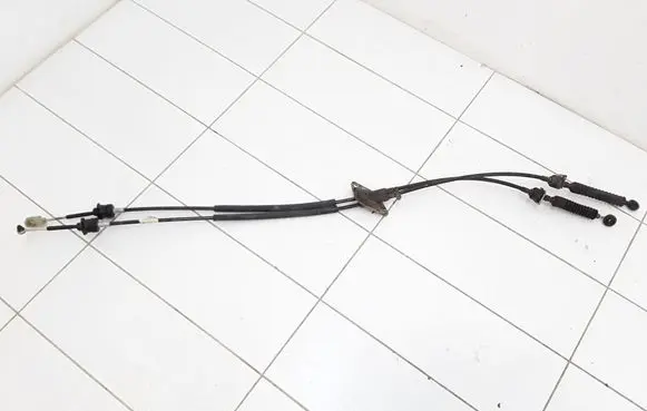 Volvo S40, V40 Gear shift cable linkage 30611697