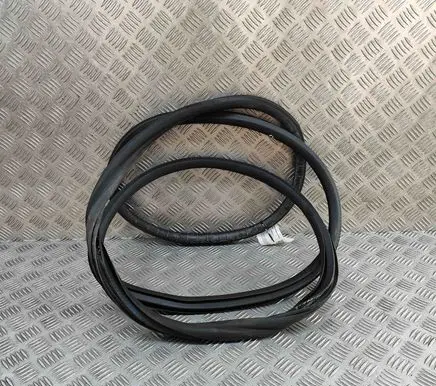 Mercedes-Benz Vito Viano W447 Rubber seal front coupe door A4477210500