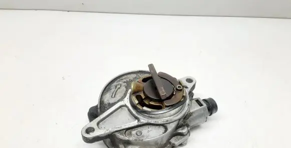 Volvo S80 Vacuum pump 6G9N2A451AF