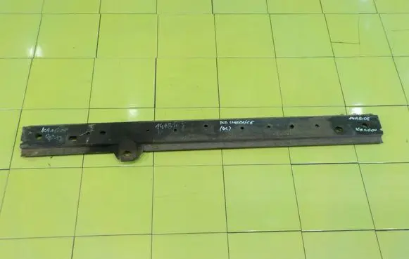 Renault Kangoo II Front bumper foam support bar 