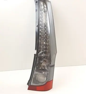 Mitsubishi Grandis Rear/tail lights 22087642