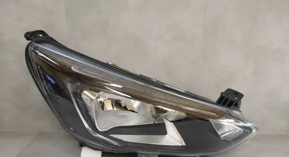 Ford Focus Headlight/headlamp JX7B13W029CE