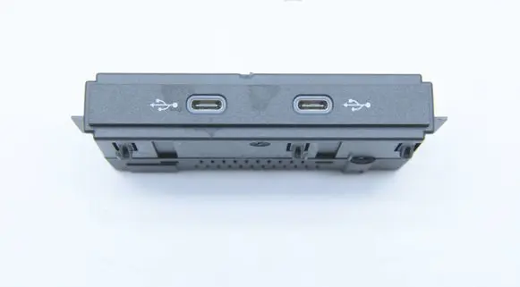 Volkswagen Tiguan USB socket connector 5NA035700 32300002048637