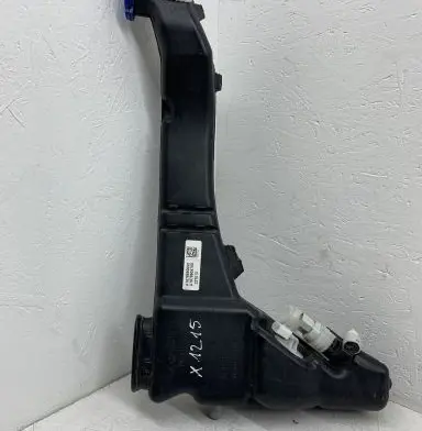 Mercedes-Benz GLE W167 Windshield washer fluid reservoir/tank A1678690000
