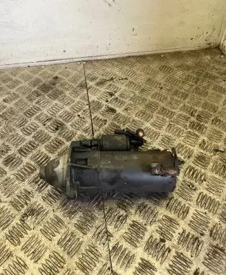 Volkswagen PASSAT B5 Starter motor 1005821478