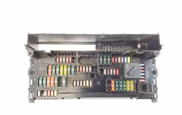 BMW 5 F10 F11 Fuse module 9234421