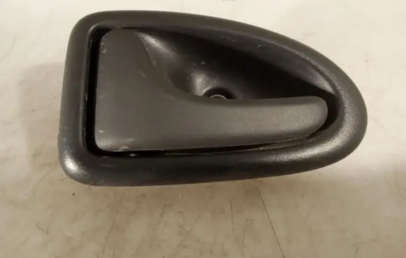 Opel Vivaro Front door interior handle 7700423887 96012221