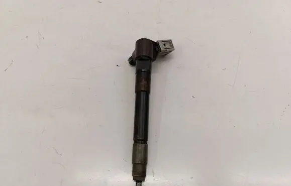 Mitsubishi L200 Fuel injector 86F600F1 1465A626