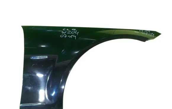 Mercedes-Benz C W204 Fender PRZOD PRAWY