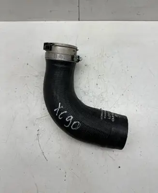 Volvo XC90 Intercooler hose/pipe 32222071