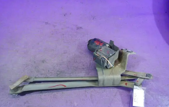 Fiat 500 Cinquecento Front wiper linkage and motor