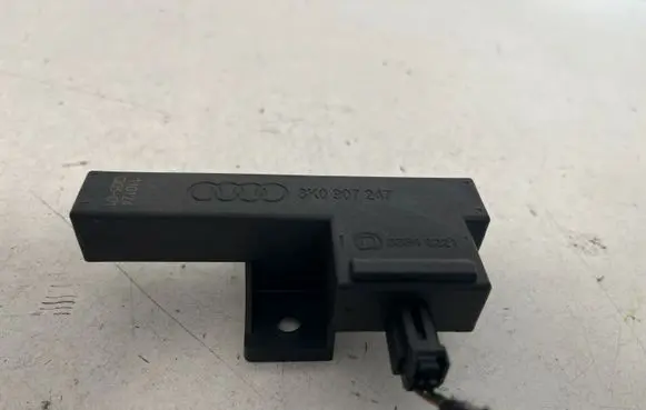 Audi A7 S7 4G Keyless (KESSY) go control unit/module 8K0907247