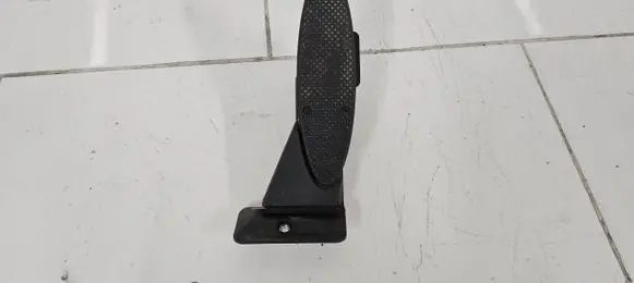 Mini Cooper Countryman R60 Accelerator throttle pedal 6853177 12037313DE 6PV01043542