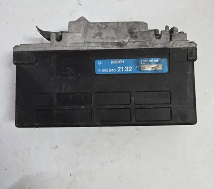 Mercedes-Benz E W124 ABS control unit/module 0055452132 0265101018