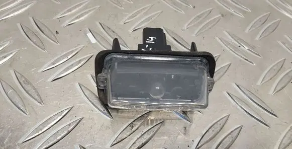 Toyota Avensis T270 Number plate light