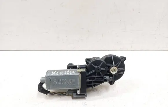 Mercedes-Benz R W251 Seat adjustment motor 820591144 0390203210