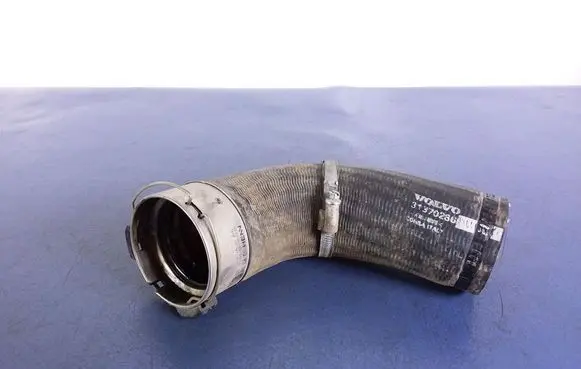 Volvo V60 Air intake hose/pipe 31370286