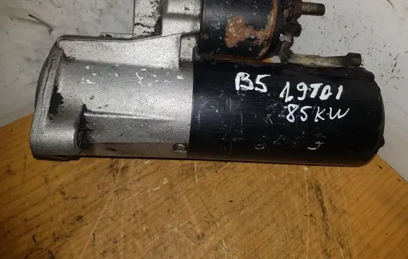 Volkswagen PASSAT B5.5 Starter motor 068911024H