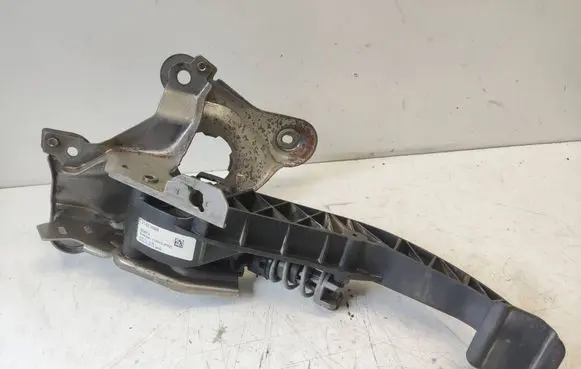 Volvo V60 Clutch pedal 31423688 12015P02 LHDCL313B