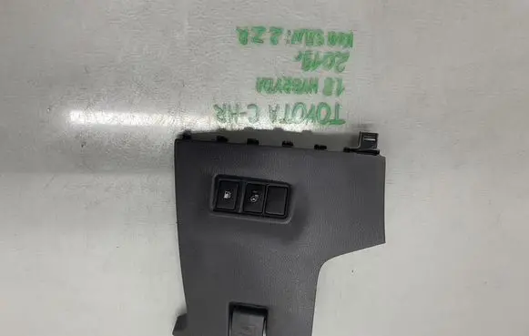 Toyota C-HR I Dashboard center trim panel 55545-F4010