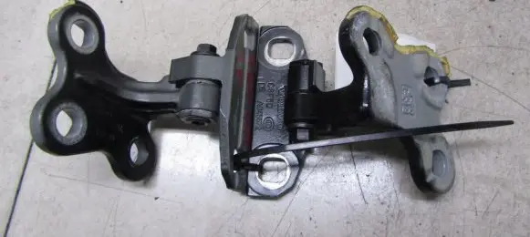 Volvo V60 Front door hinge set 