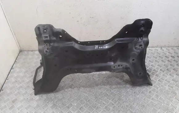 Peugeot 3008 I Front subframe