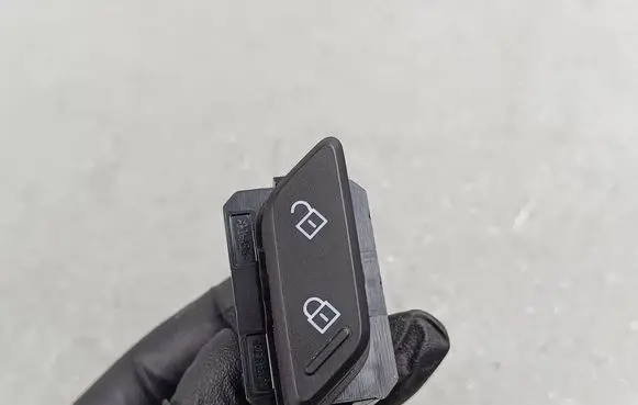 Mazda CX-70/90 Central locking switch button VA5466660A 020124