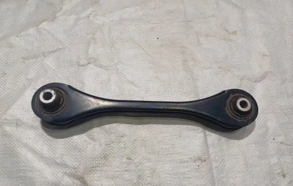 Volkswagen PASSAT B8 Rear control arm 5q0501529