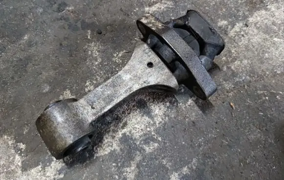 KIA Ceed Gearbox mount