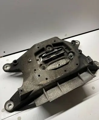Audi A4 S4 B8 8K Gearbox mounting bracket 8K0399263K