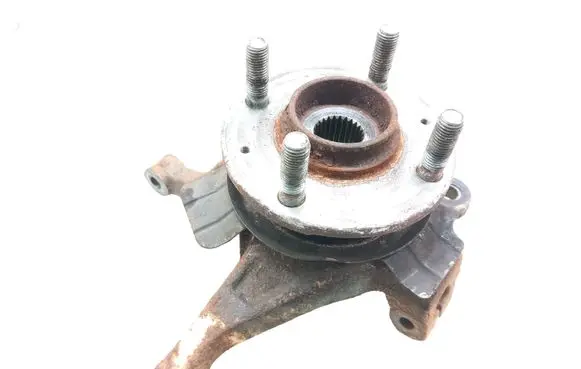 Hyundai i10 Front wheel hub spindle knuckle