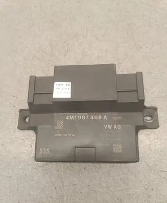 Audi A4 S4 B9 Gateway control module 4M1907468A 3B040053 C74997804