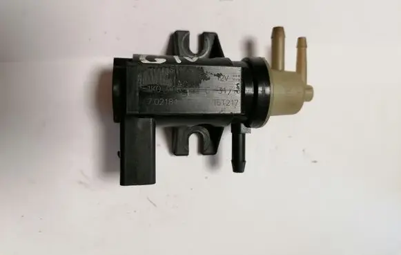 Volkswagen Golf IV Turbo solenoid valve 1K0906627E 70218400