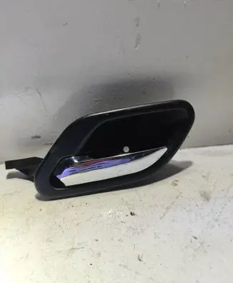 BMW 5 E39 Front door interior handle 8226049