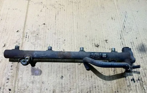 Mercedes-Benz Sprinter W901 W902 W903 W904 Fuel main line pipe A6110700495