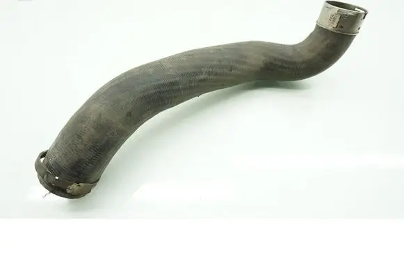 Volvo V40 Air intake hose/pipe P31370648