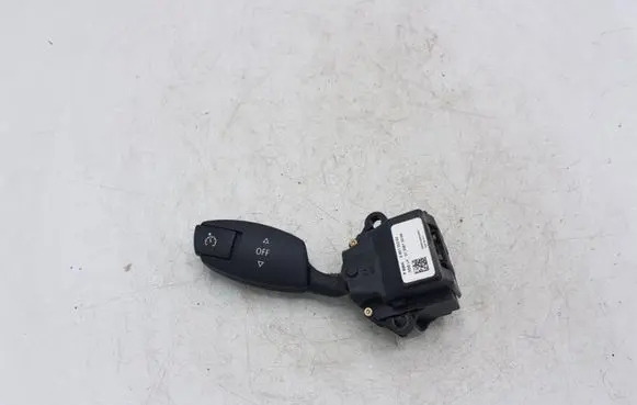 BMW 5 E60 E61 Cruise control switch 695135202 0130615004